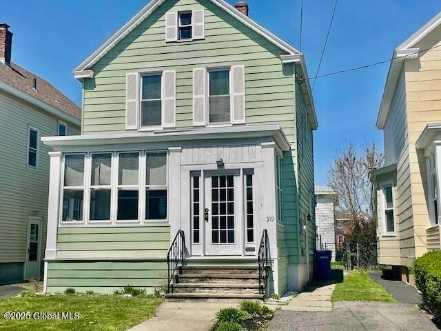 319 Mountain St, Albany, NY 12209 - photo 1