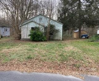 1107 Brown Summit Ave, Statesville, NC 28677 - photo 1