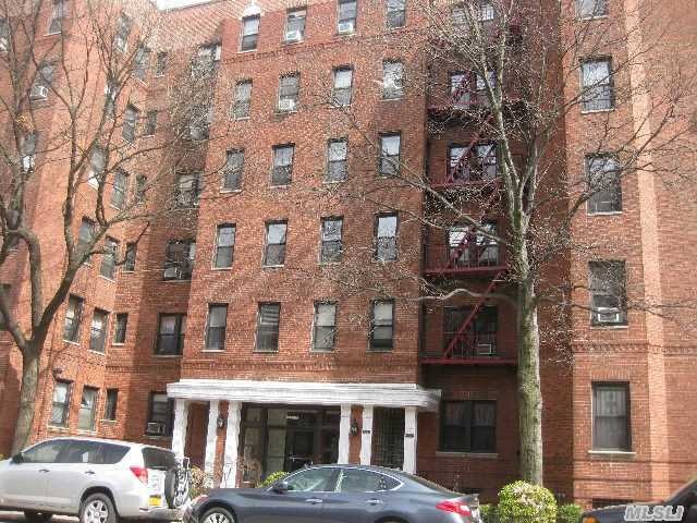 100-10 67th Rd unit 3F, Forest Hills, NY 11375 - photo 1