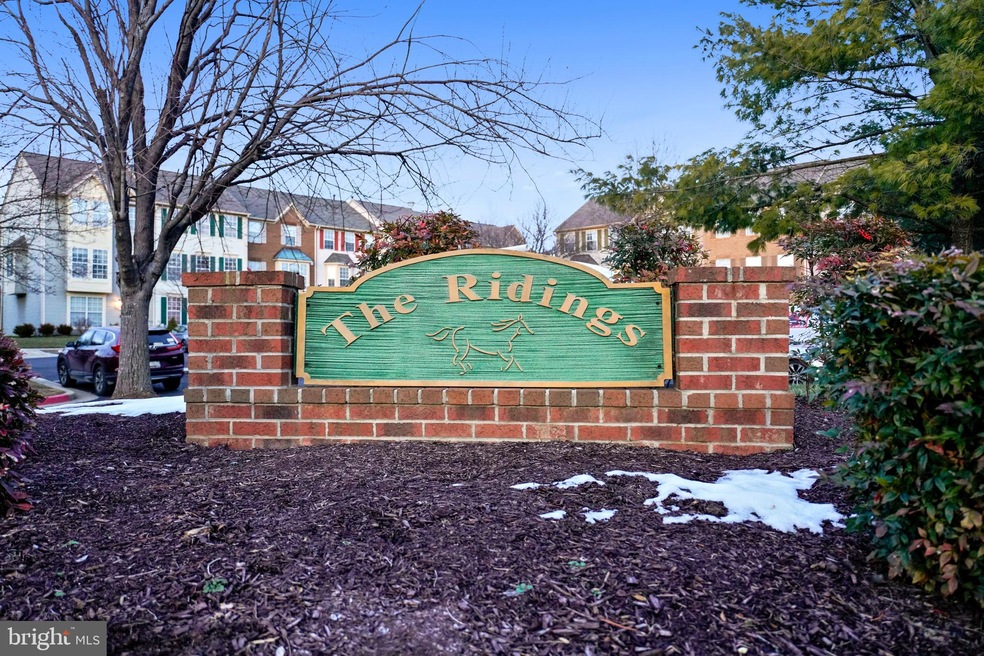 6209 Yellow Dawn Ct, Columbia, MD 21045 - photo 1