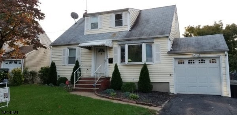 1040 Sayre Rd, Union, NJ 07083 - photo 1