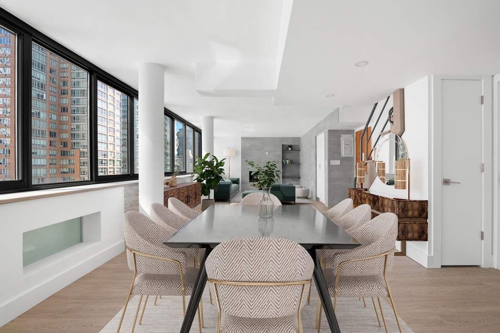 unlisted-address, New York, NY 10022 - photo 1