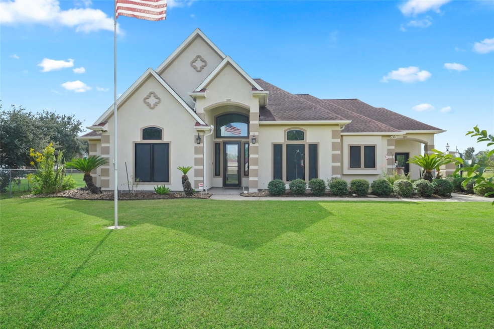 1739 County Road 145, Alvin, TX 77511 - photo 1