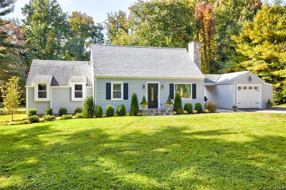 17 Limestone Rd, Armonk, NY 10504 - photo 1