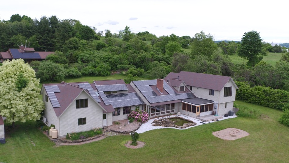 368 Middle St, Amherst, MA 01002 - photo 1