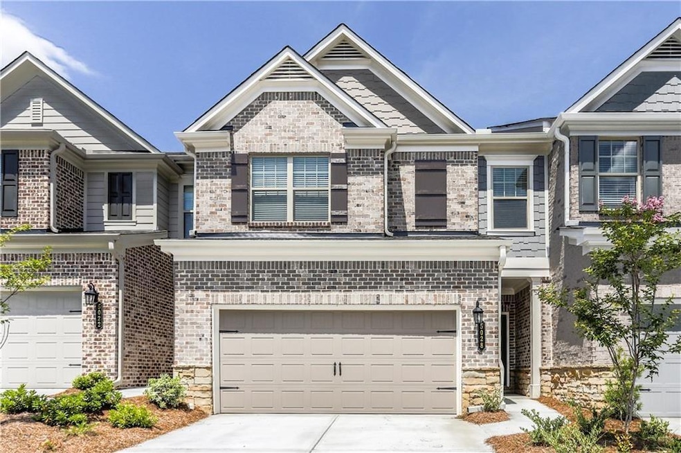 5028 Garrett Ct, Johns Creek, GA 30005 - photo 1