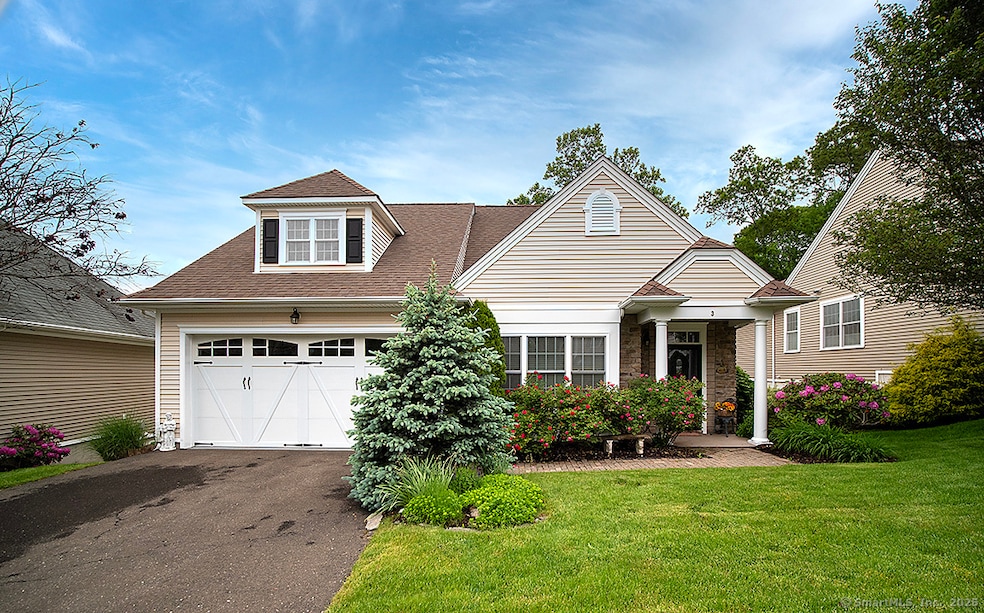 3 Timberland Way unit 3, Beacon Falls, CT 06403 - photo 1