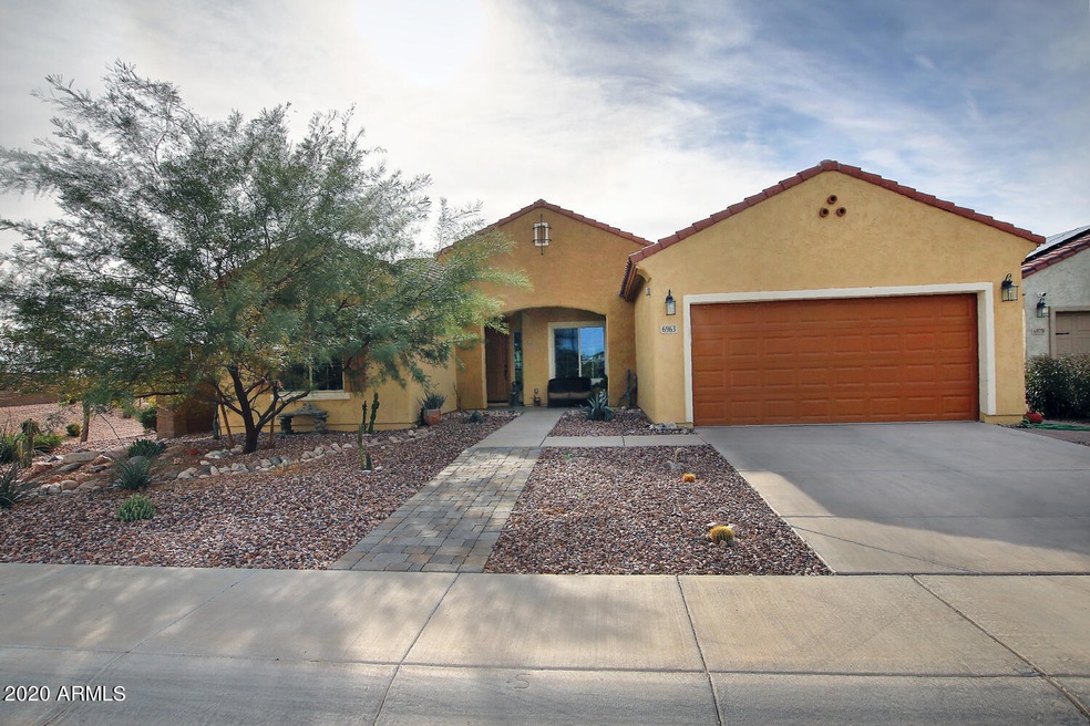 6963 W Springfield Way-large-001-043-Str