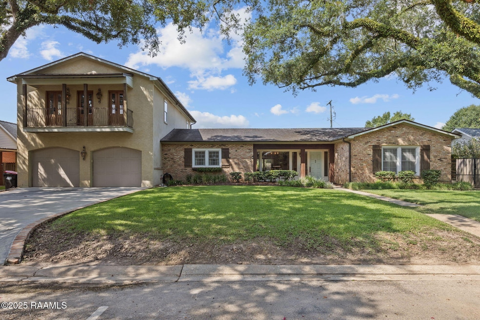 2-web-or-mls-128 Oakview Blvd-2