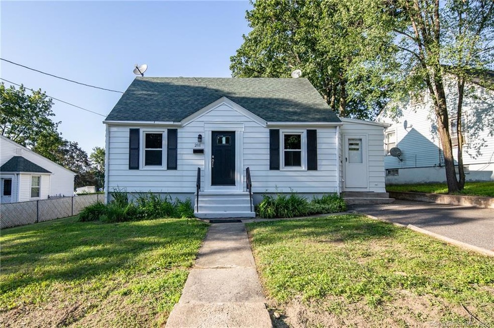 201 Moran St, Waterbury, CT 06704 - photo 1