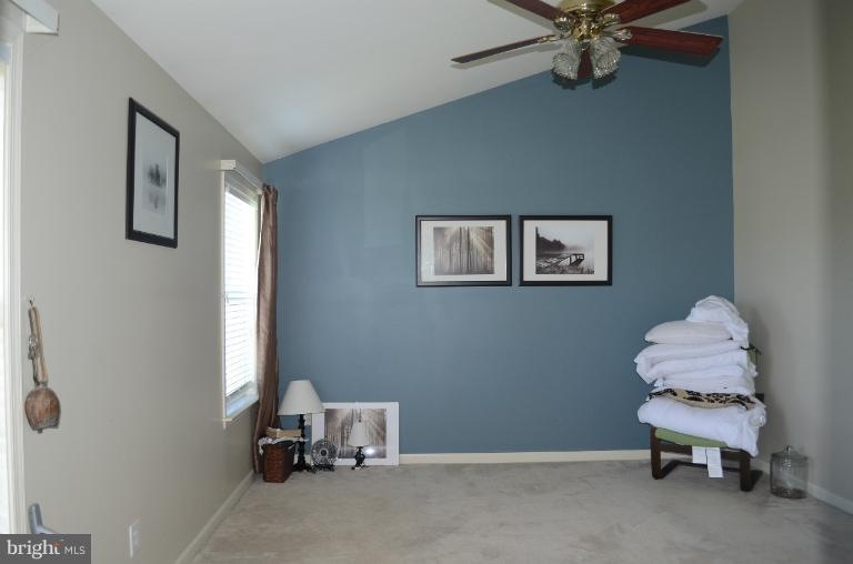 250 Hook Dr, Martinsburg, WV 25405 - photo 1