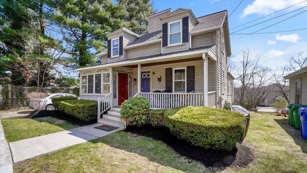 1298 Commonwealth Ave, West Newton, MA 02465 - photo 1