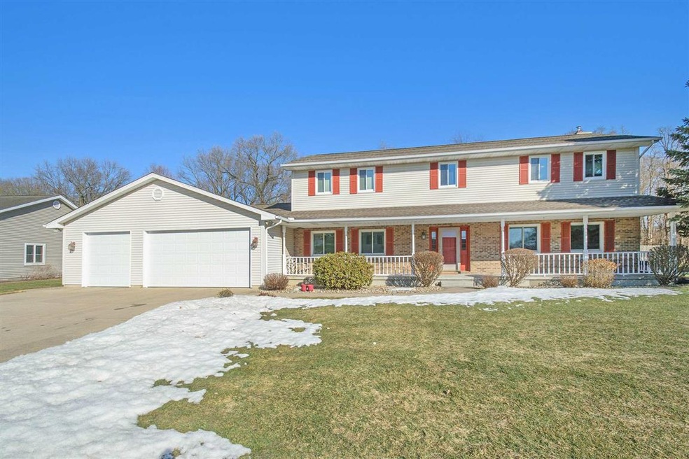 57270 Pine View Dr, South Bend, IN 46619 - photo 1