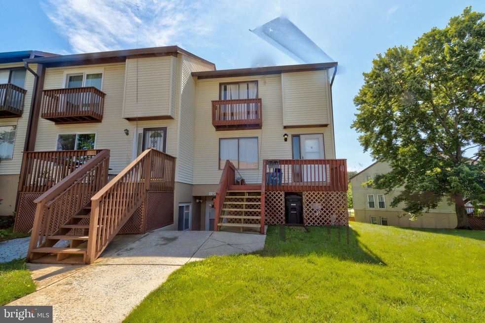 11323 Laurelwalk Dr, Laurel, MD 20708 - photo 1