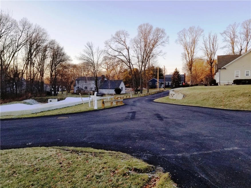 2 Stonebrook Ln, Bristol, RI 02809 - photo 1