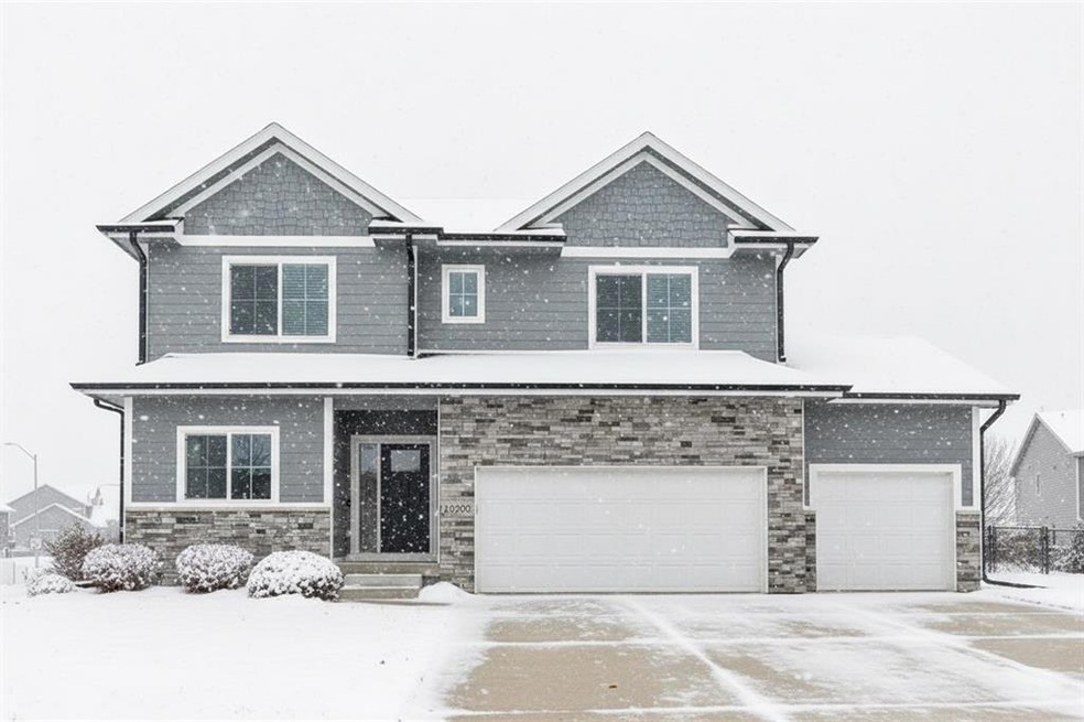 16200 Springbrook Trail, Urbandale, IA 50323 - photo 1