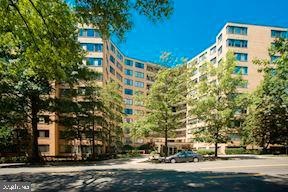 Essex unit 710, Washington, DC 20008 - photo 1
