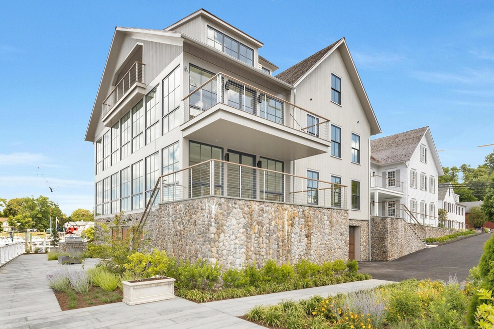 Sold $6,900,000 • Co-Listing Agent