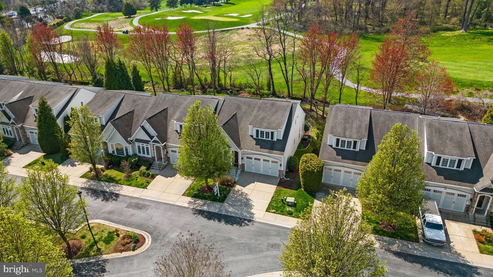 7274 Pebble Creek Dr, Elkridge, MD 21075 - photo 1