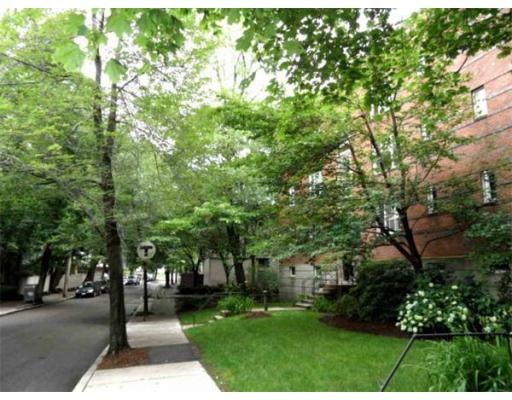 132 Beaconsfield Rd unit 6, Brookline, MA 02445 - photo 1