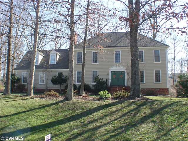 Exterior Front - Cul-de-sac location!