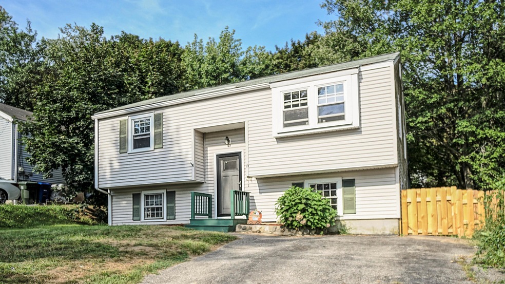 19 Curtis St, South Portland, ME 04106 - photo 1