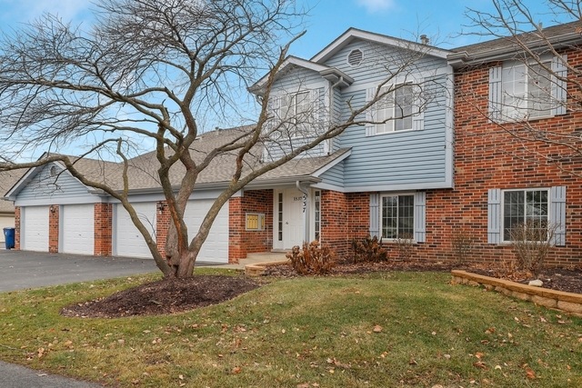 1537 Commodore Ct unit 3, Schaumburg, IL 60193 - photo 1