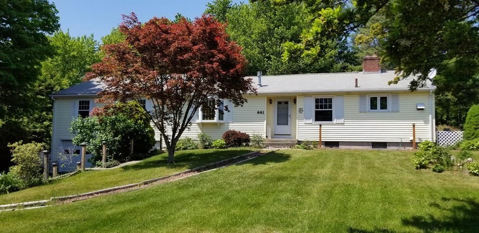 881 Dewey St, West Springfield, MA 01089 - photo 1