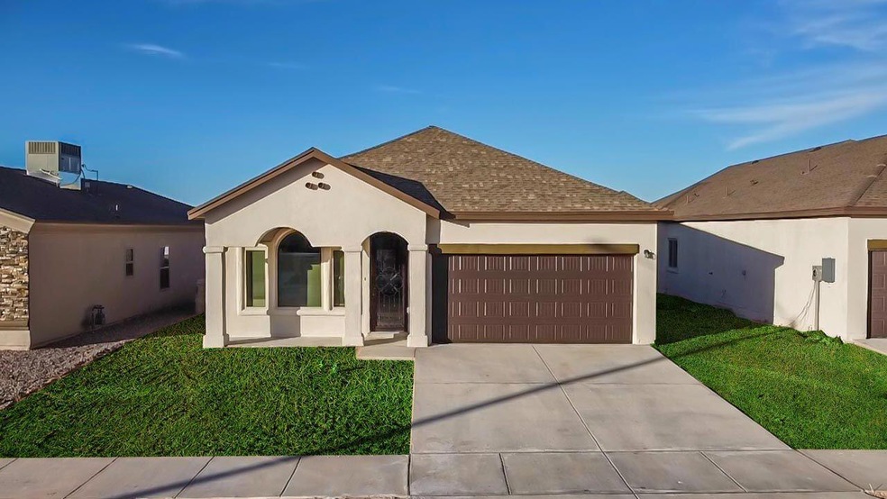 925 Muffleson St, El Paso, TX 79928 - photo 1