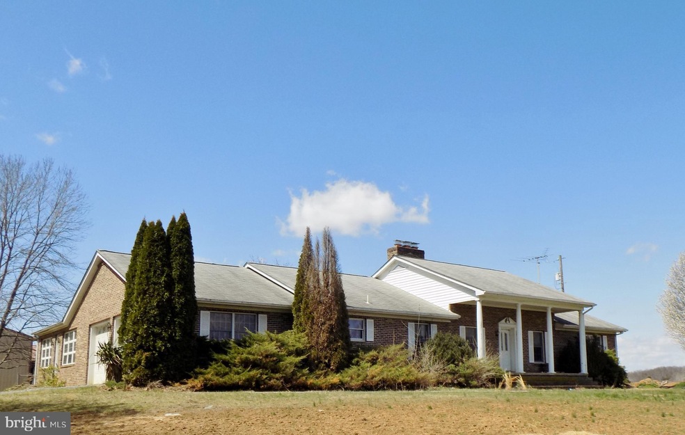 67 Fishpaw Rd, Berryville, VA 22611 - photo 1