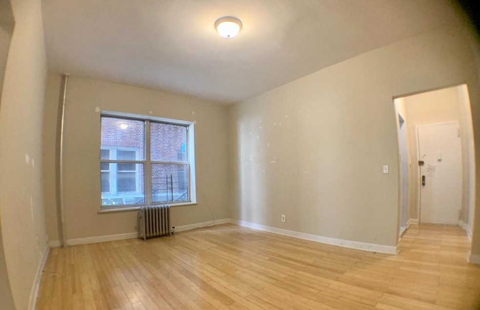 651 W 188th St unit 1 i, New York, NY 10040 - photo 1