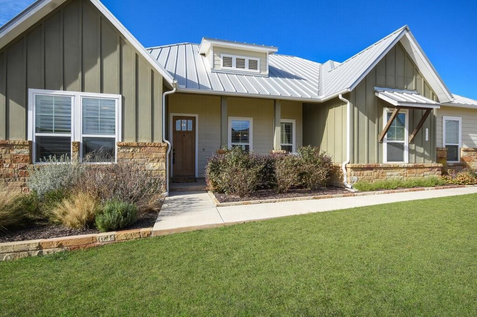 108 Willow Hill Dr, Georgetown, TX 78633 - photo 1