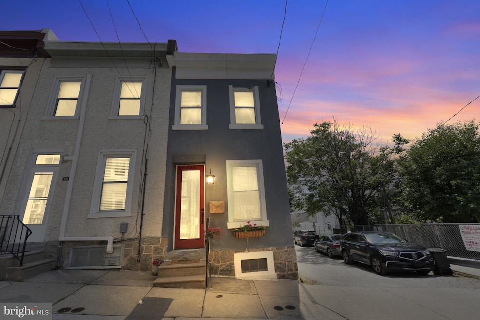 305 Carson St, Philadelphia, PA 19128 - photo 1