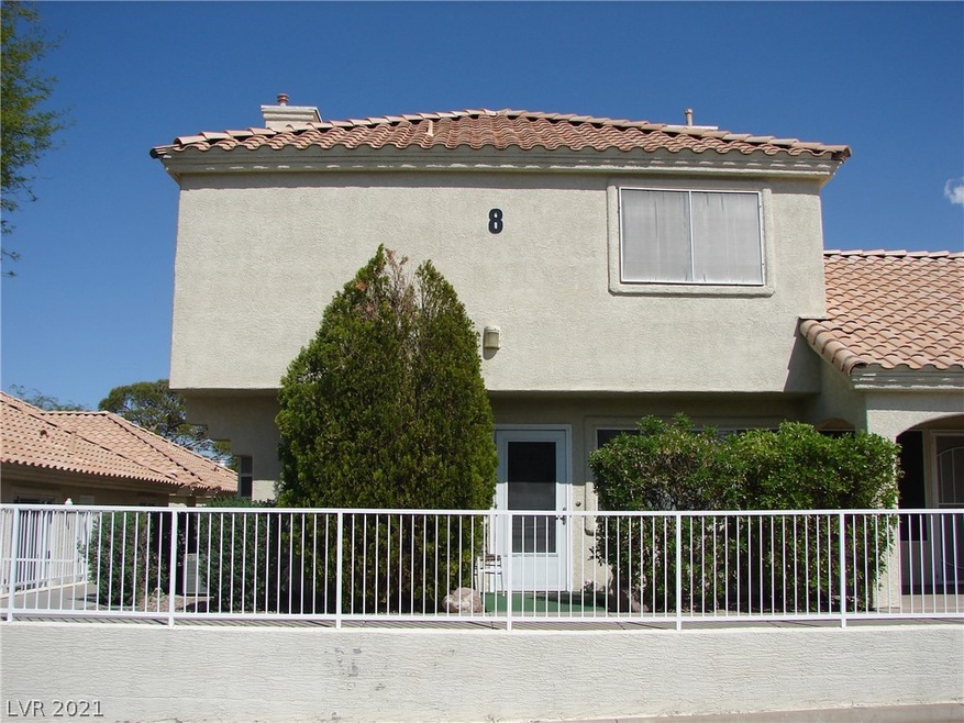 Inviting front entry!