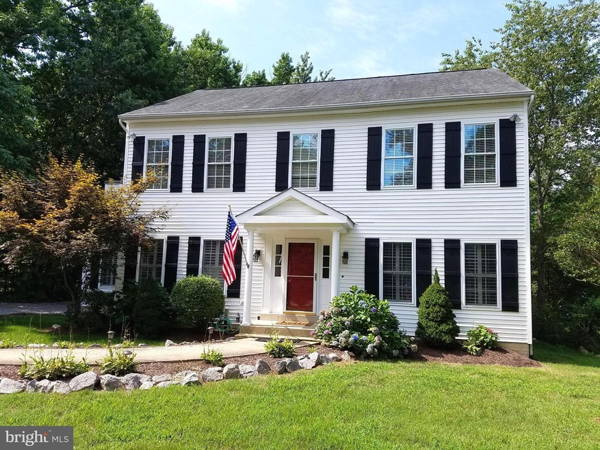 8907 Jameson St, Lorton, VA 22079 - photo 1
