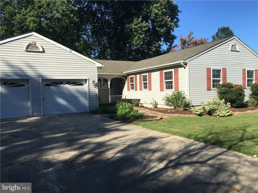 908 Heritage Dr, Seaford, DE 19973 - photo 1