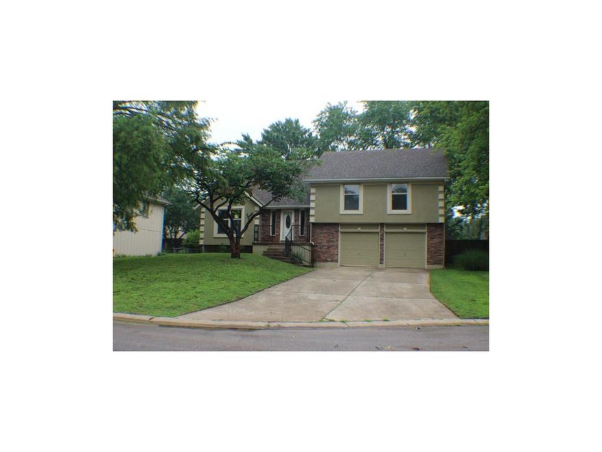 1711 NW Ash Ave, Blue Springs, MO 64015 - photo 1