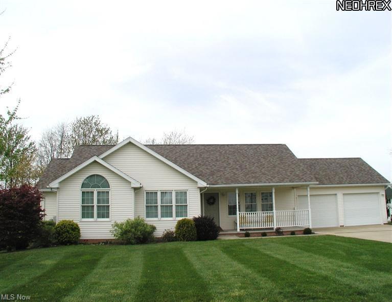 Very Lovely ranch located in a prime location. Tur