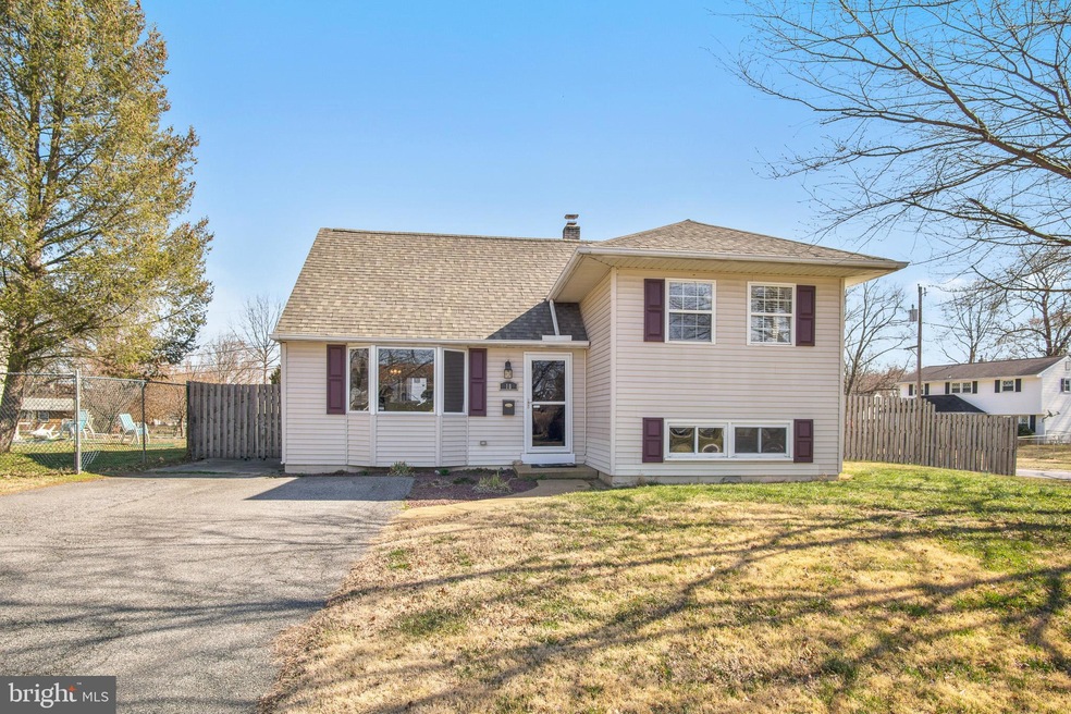 18 Matthews Rd, Newark, DE 19713 - photo 1