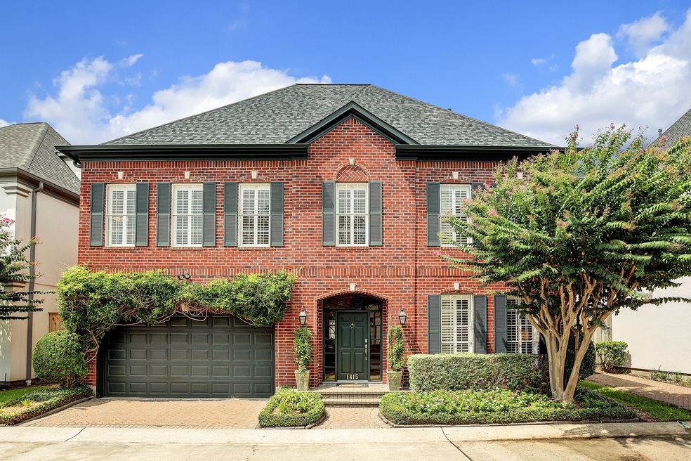 1415 W Hilshire Park Dr, Houston, TX 77055 - photo 1