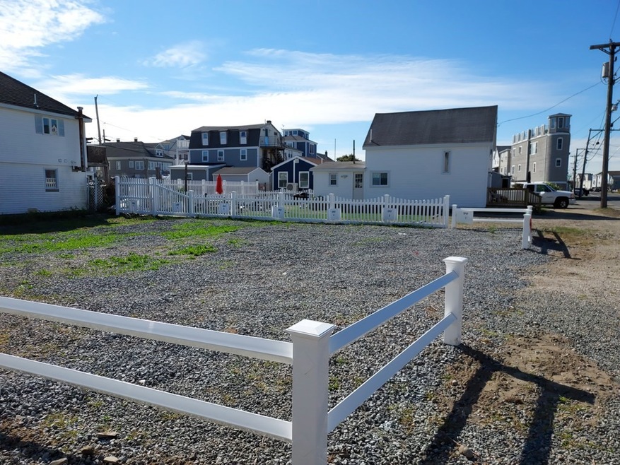 76 No End, Salisbury, MA 01952 - photo 1