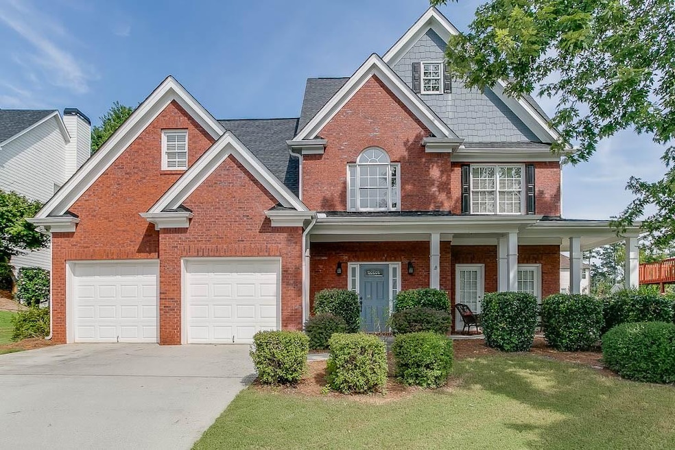 Charming, traditional style home with a cute porch