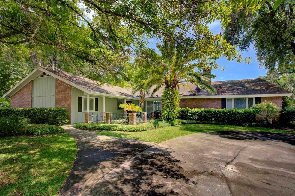 100 Colonial Dr, Saint Simons Island, GA 31522 - photo 1