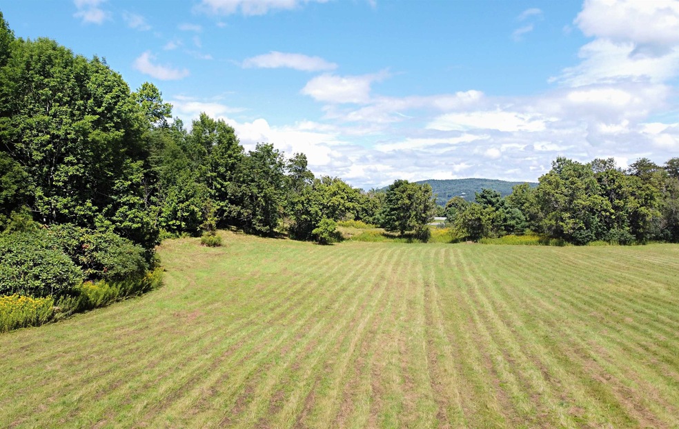 908 Us Route 5, Waterford, VT 05819 - photo 1