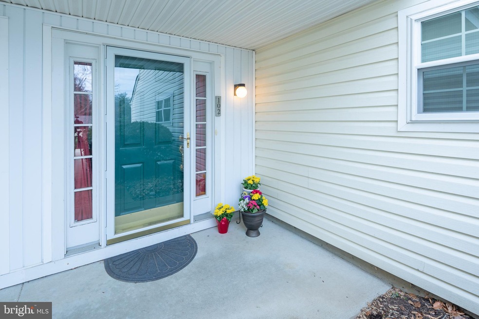 102 Briarcliff Ct, Glen Mills, PA 19342 - photo 1