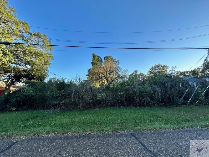 2002 Harrison Ln, Texarkana, TX 75501 - photo 1