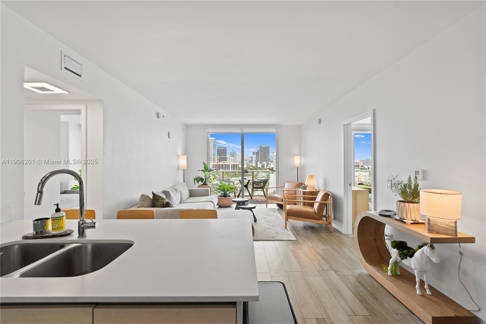 4250 Biscayne Blvd unit 1218, Miami, FL 33137 - photo 1