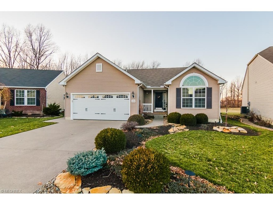 Welcome to 3764 Parkside Cr W. Professional landsc