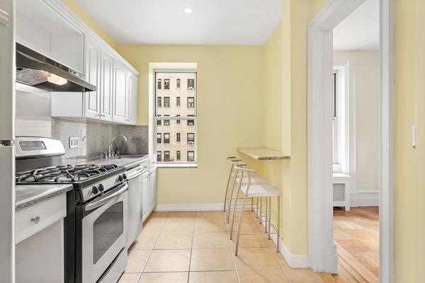 unlisted-address, New York, NY 10025 - photo 1