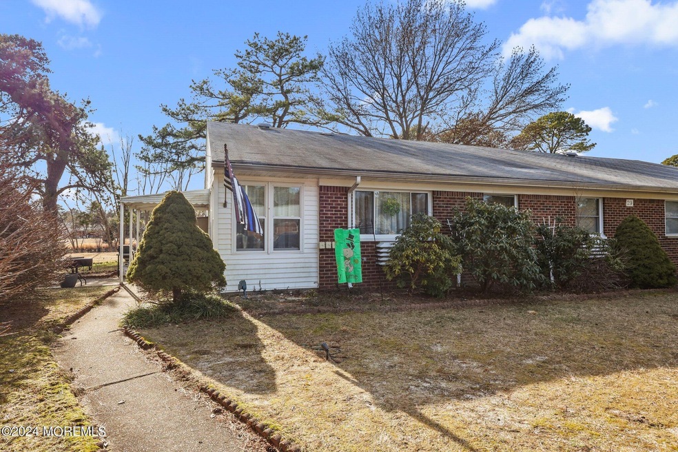 24-web-or-mls-Photo Feb 26 2024, 2 43 02